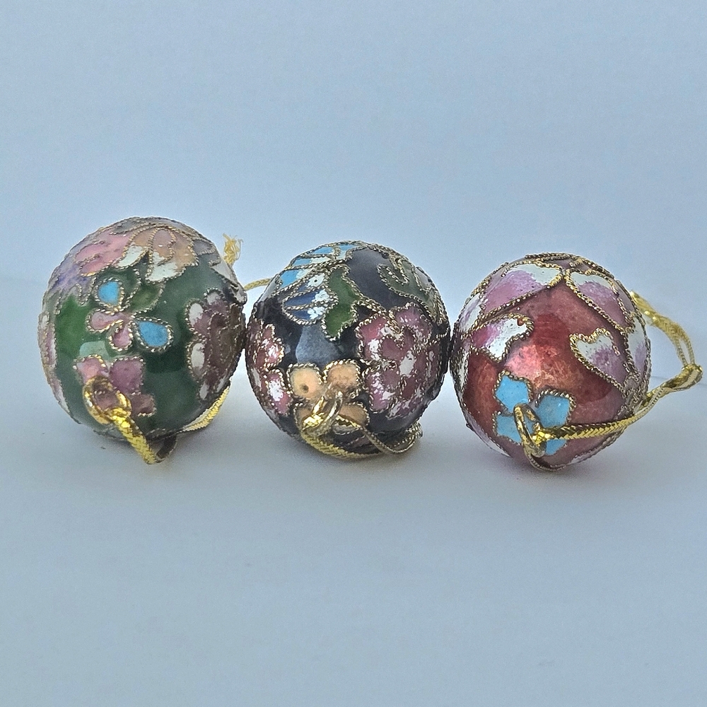 VTG Cloisonne Mini Egg Ornaments Set of 3, Enamel Brass Butterfly Floral, RARE - Picture 4 of 9